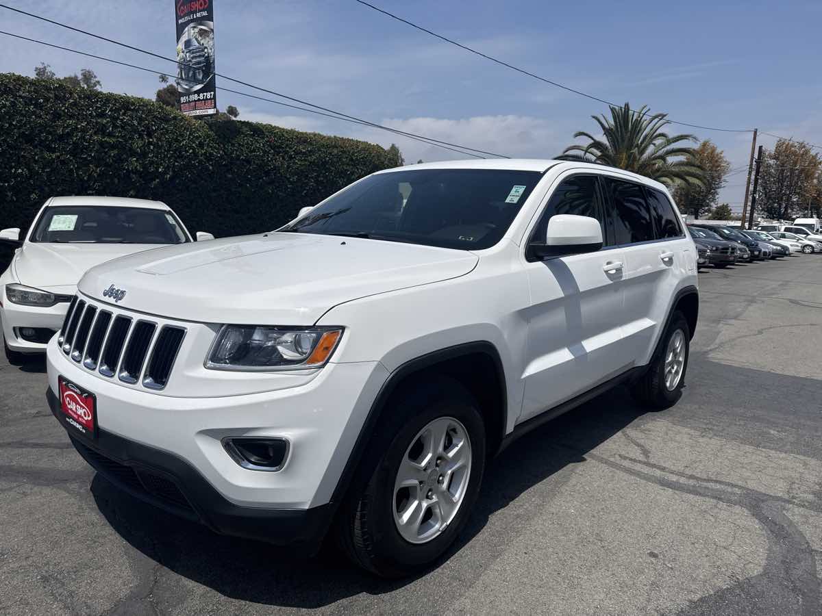 2015 Jeep Grand Cherokee Laredo photo 3