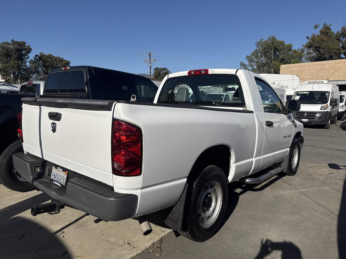 2007 Dodge Ram ST photo 4