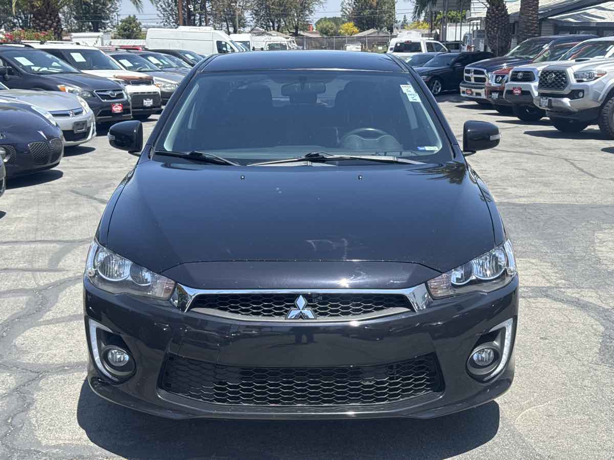 2017 Mitsubishi Lancer ES photo 2