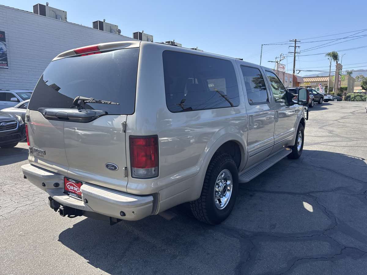 2004 Ford Excursion Limited photo 7