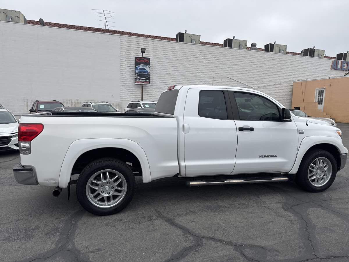 2009 Toyota Tundra SR5 photo 8