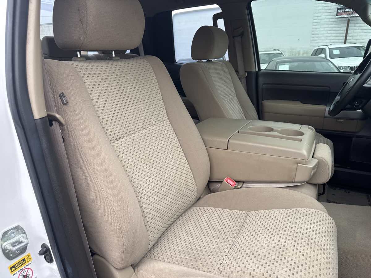 2009 Toyota Tundra SR5 photo 12