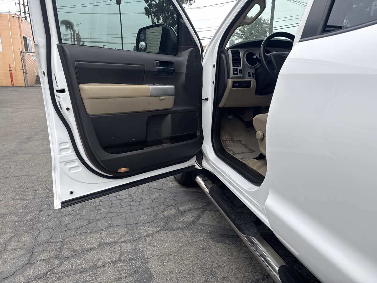 2009 Toyota Tundra SR5 photo 15