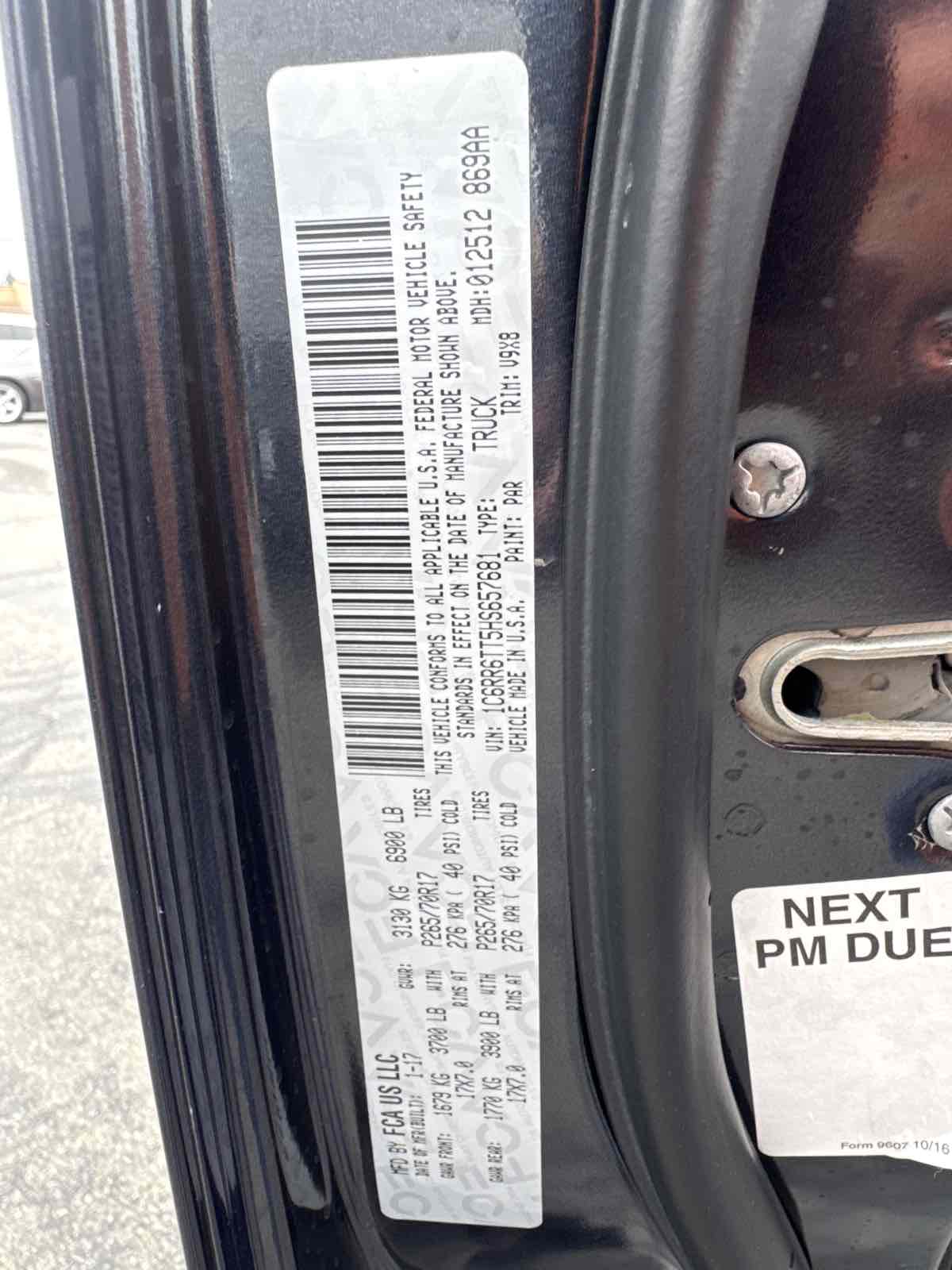 2017 Ram 1500 SLT photo 19