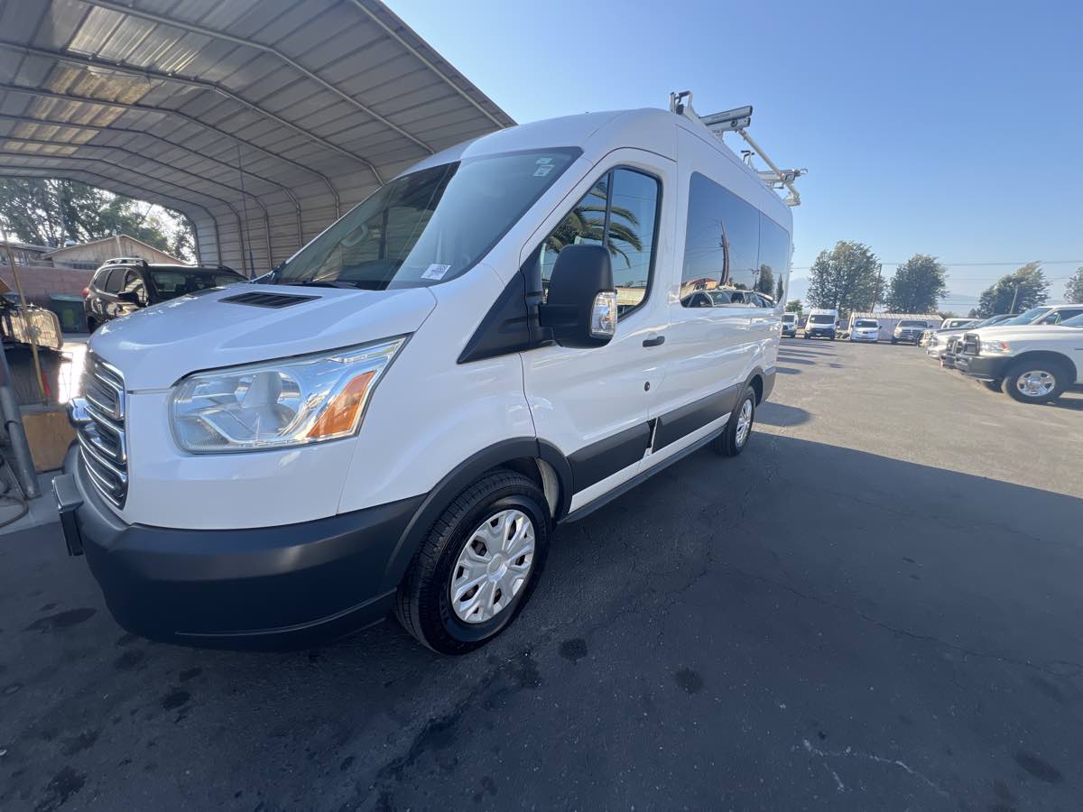 2016 Ford Transit XL photo 2