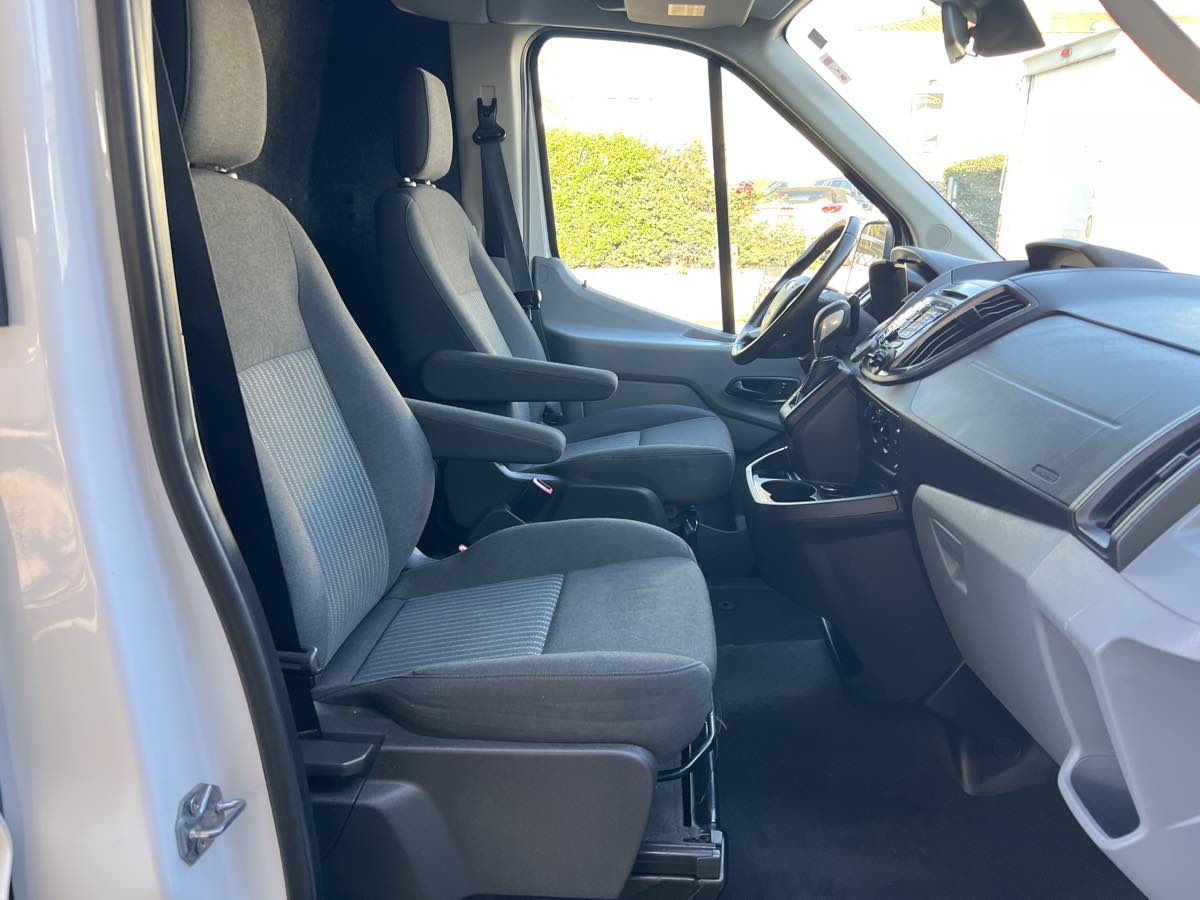 2016 Ford Transit XL photo 12