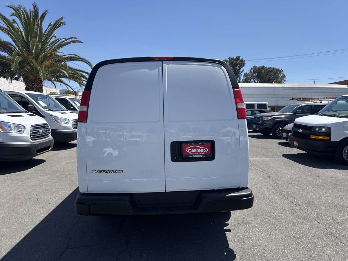 2019 Chevrolet Express Cargo 3500 Van photo 6