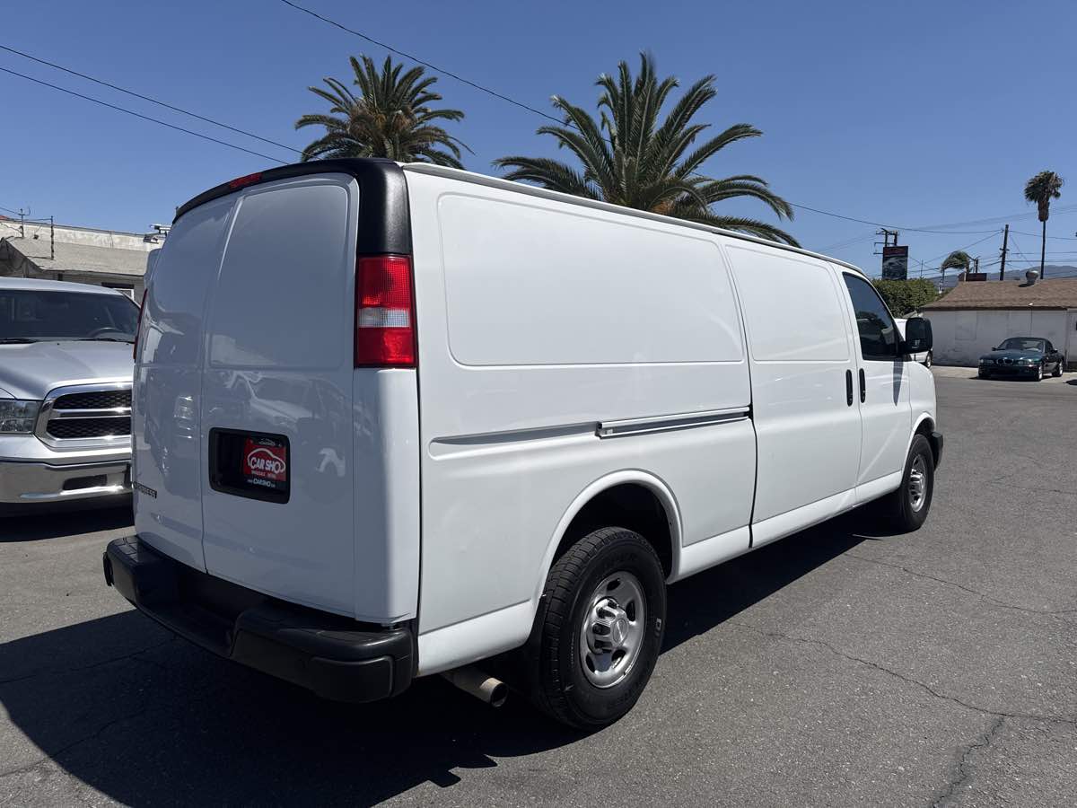 2019 Chevrolet Express Cargo 3500 Van photo 7