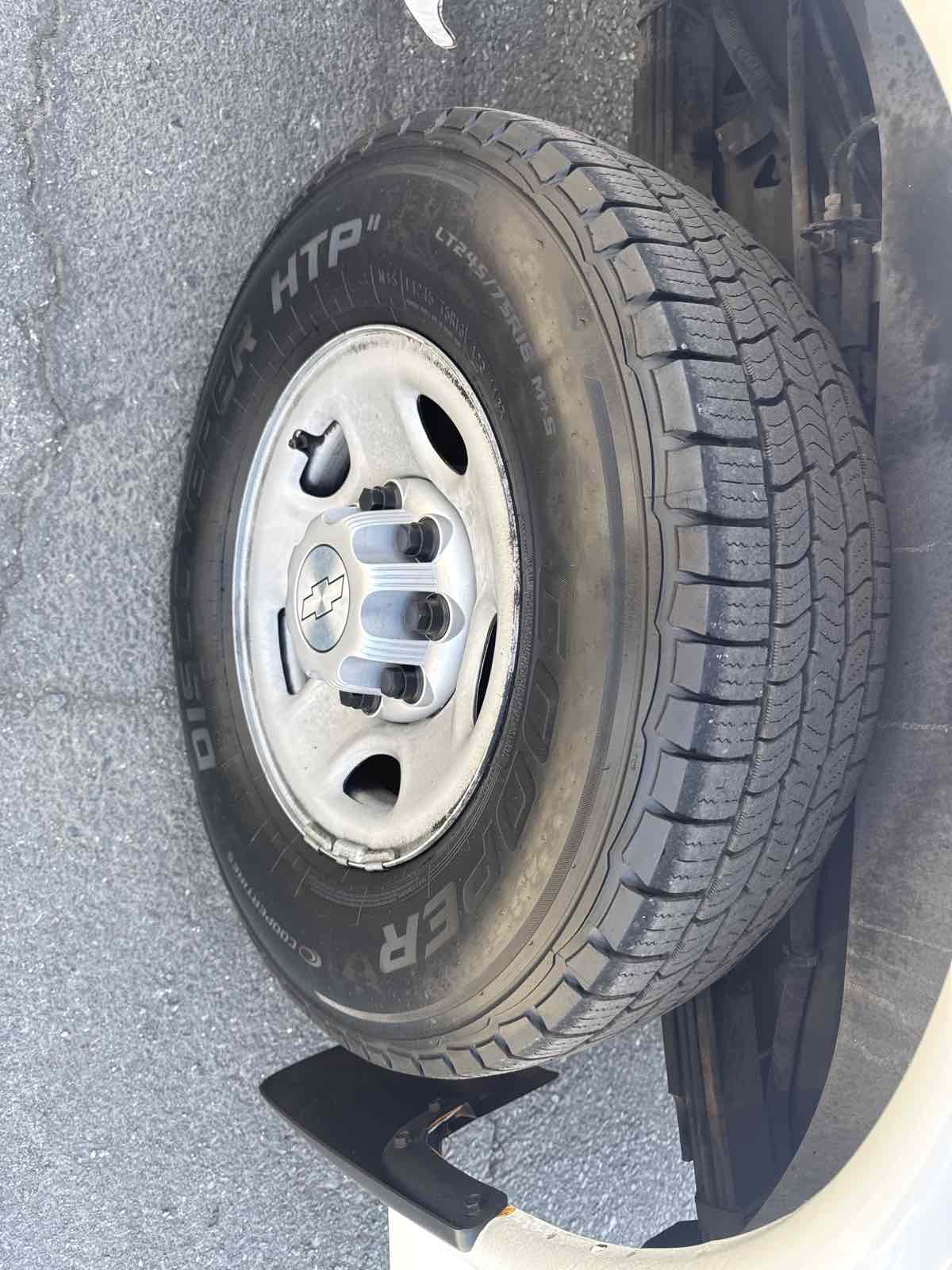 2019 Chevrolet Express Cargo 3500 Van photo 12