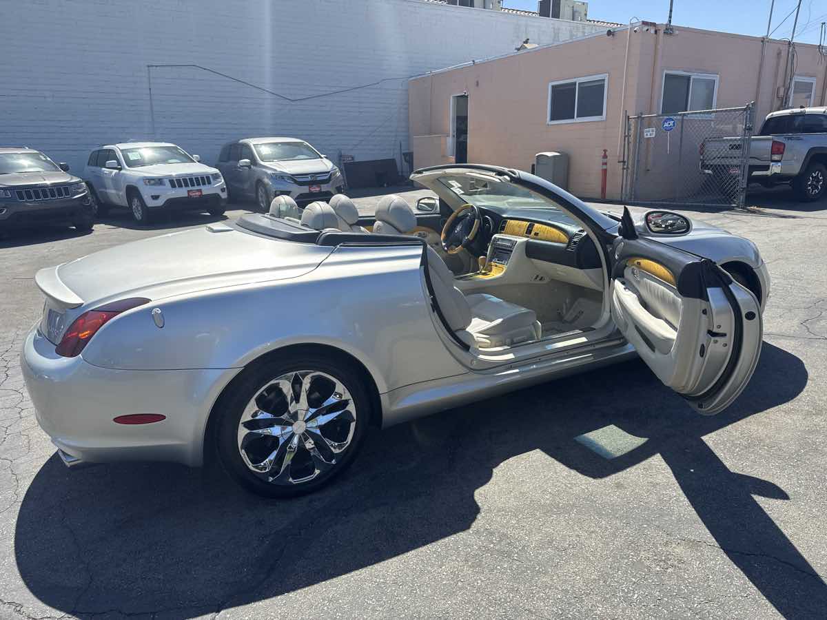 2003 Lexus SC 430 photo 9