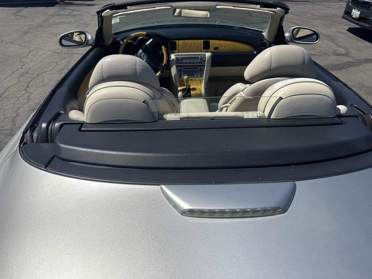 2003 Lexus SC 430 photo 11