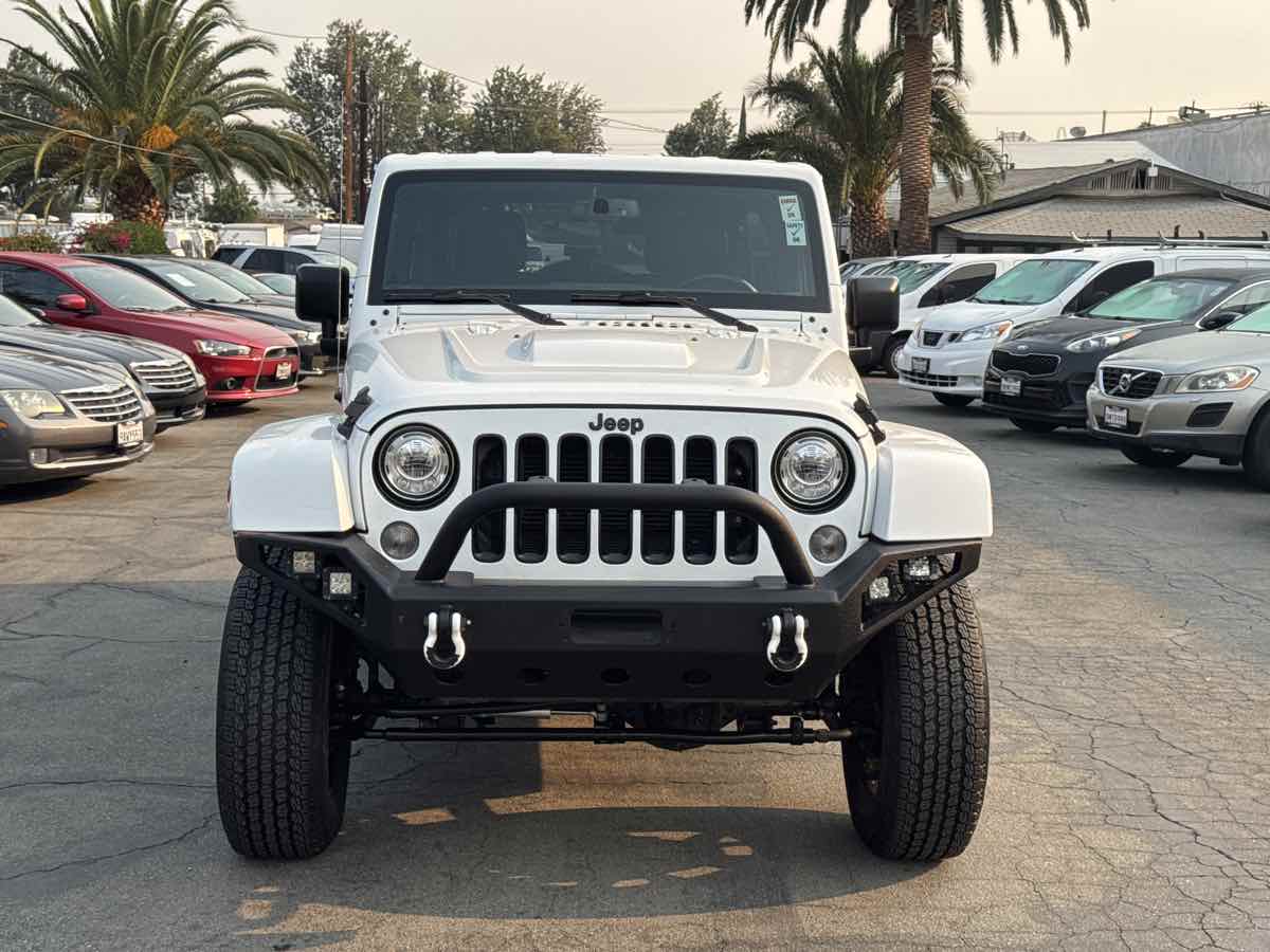 2018 Jeep Wrangler Unlimited Altitude photo 2