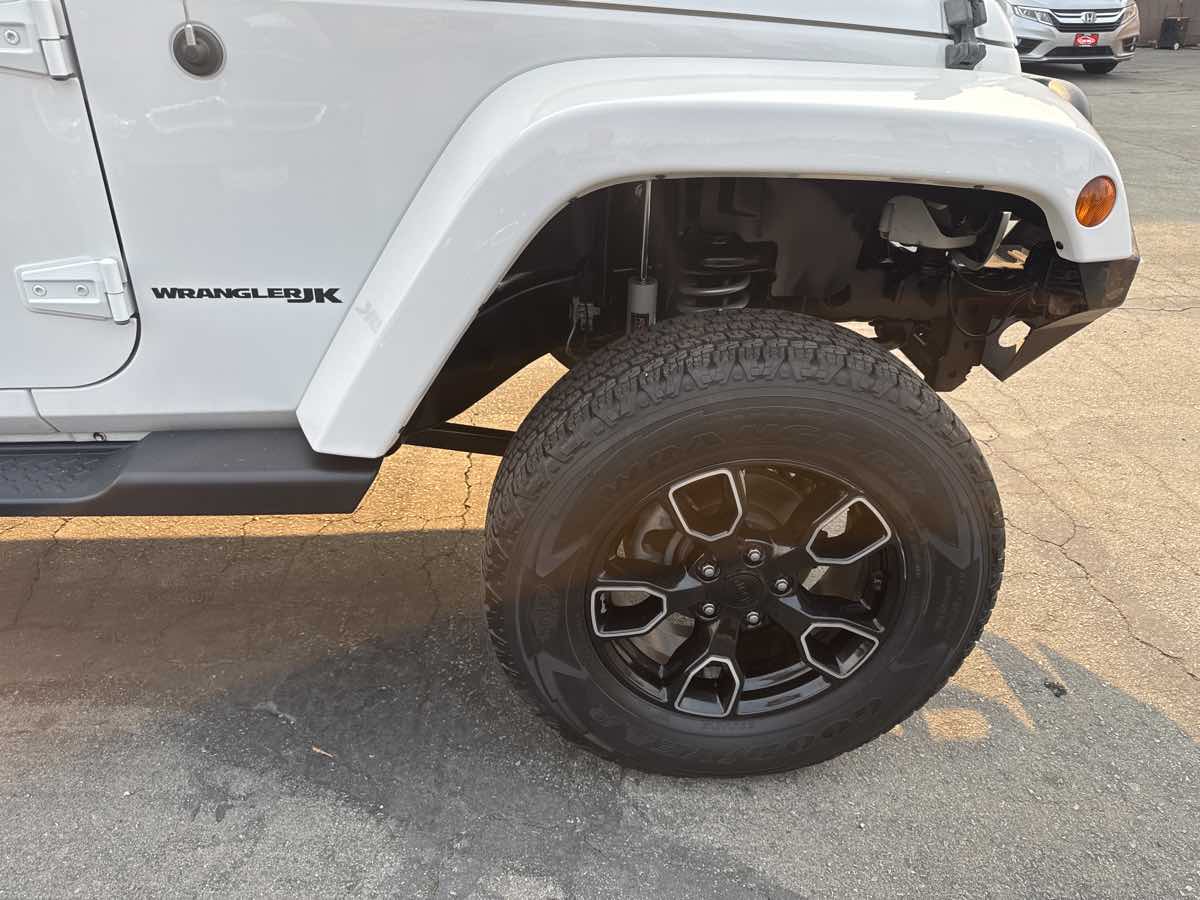 2018 Jeep Wrangler Unlimited Altitude photo 9
