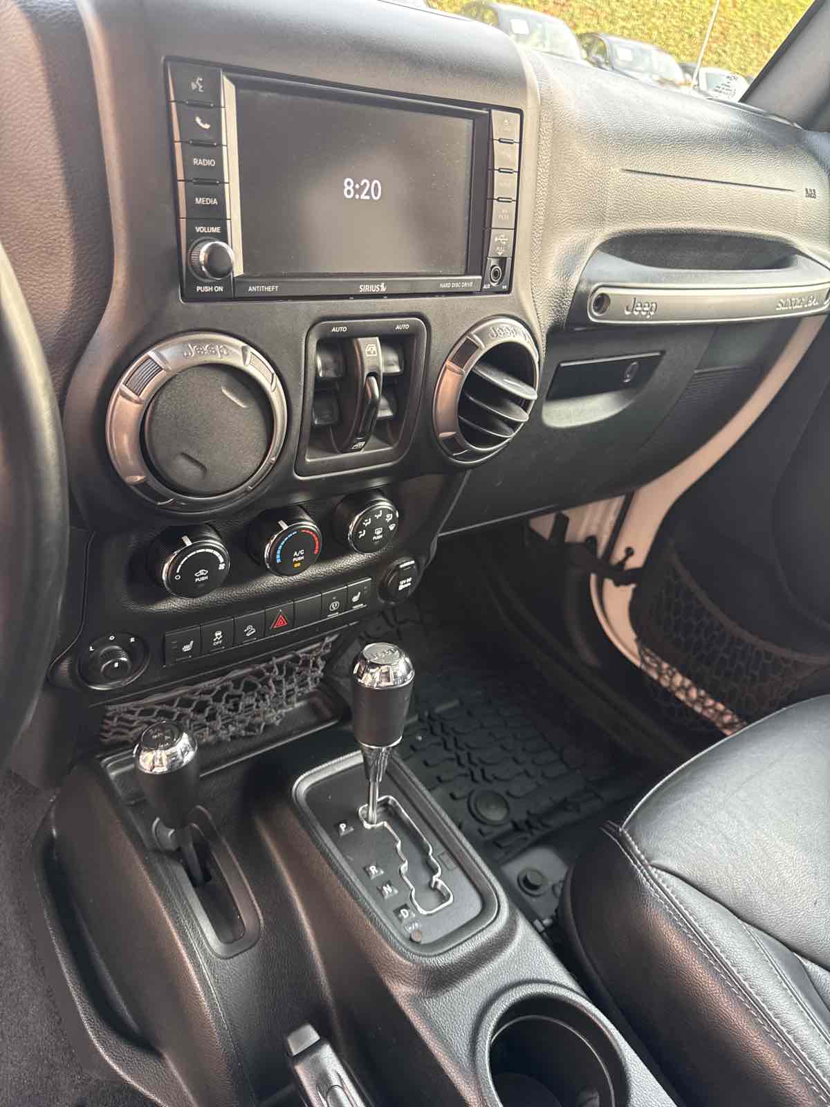 2018 Jeep Wrangler Unlimited Altitude photo 11