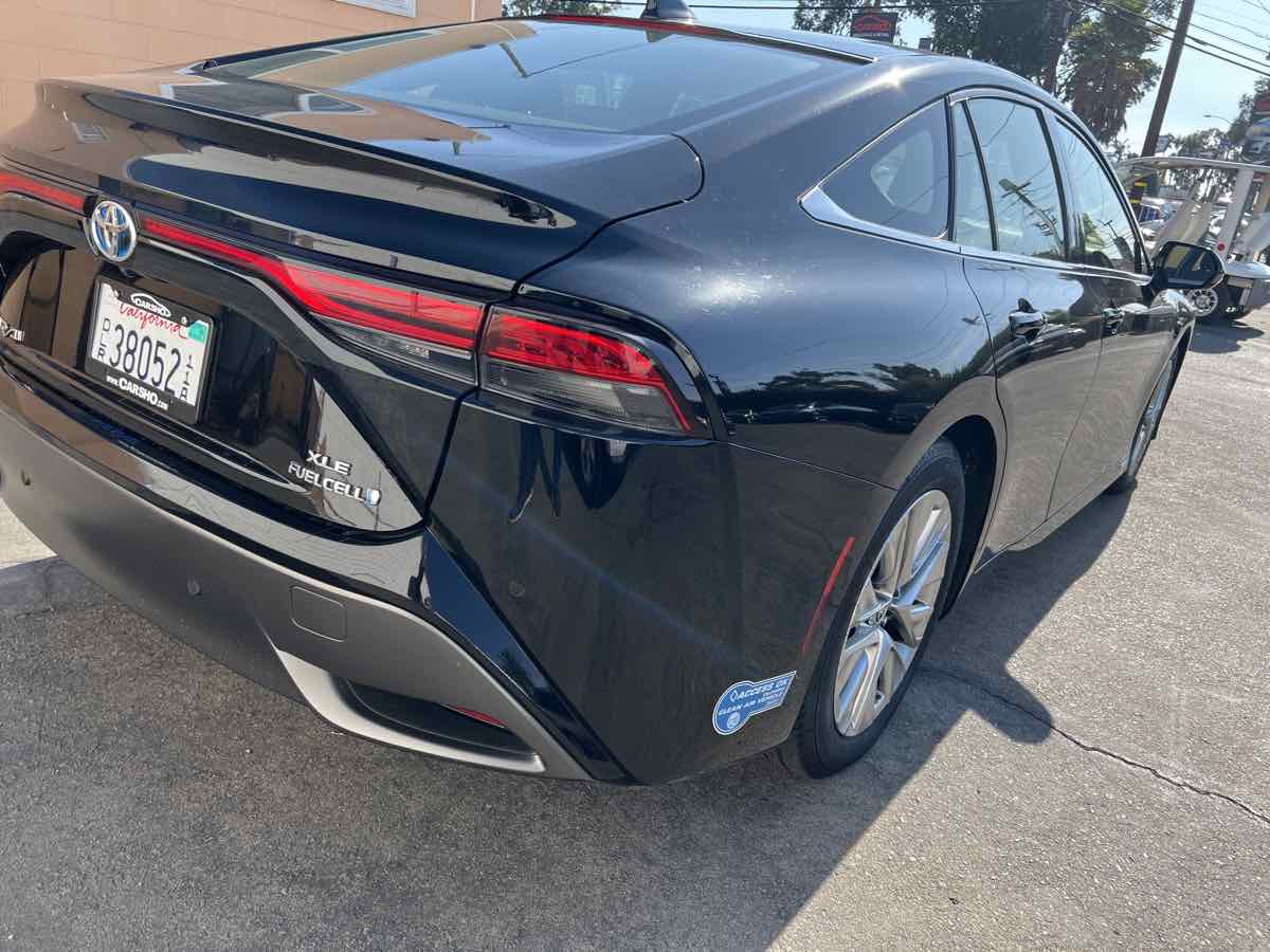2021 Toyota Mirai XLE photo 4