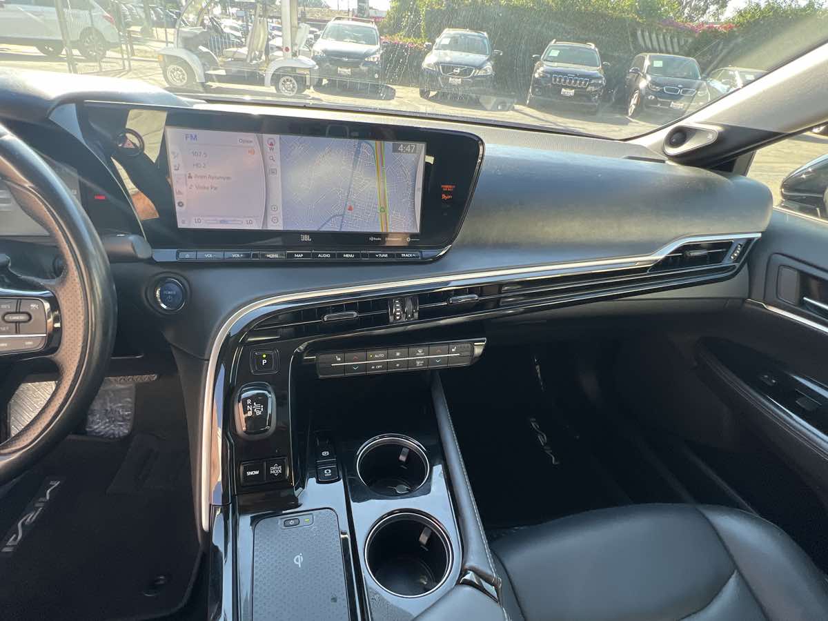 2021 Toyota Mirai XLE photo 13