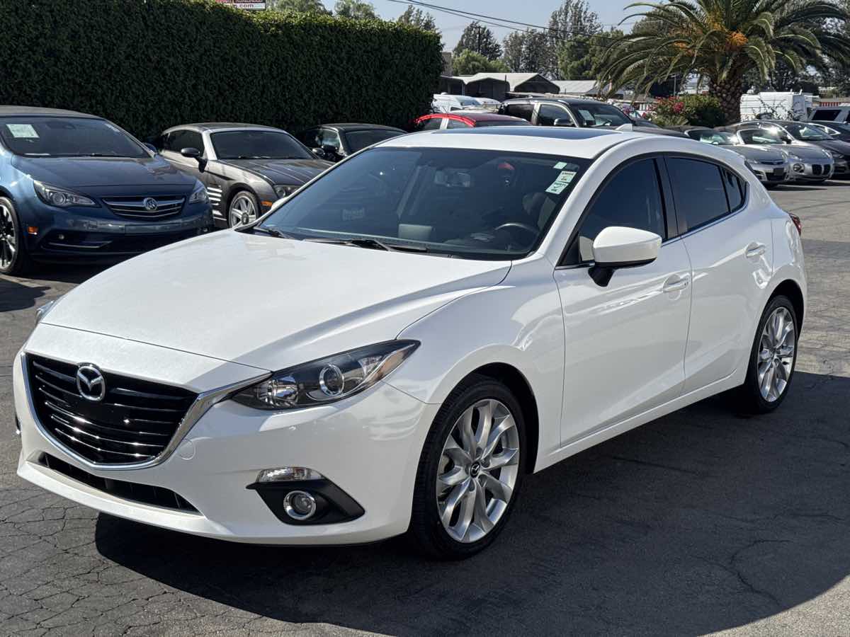 2016 Mazda Mazda3 s Touring photo 2
