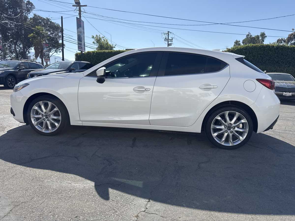 2016 Mazda Mazda3 s Touring photo 3