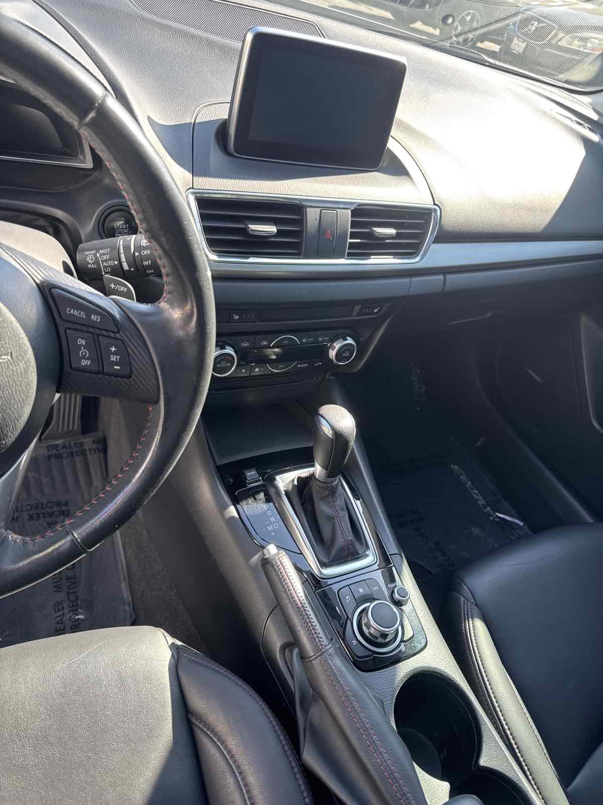 2016 Mazda Mazda3 s Touring photo 11