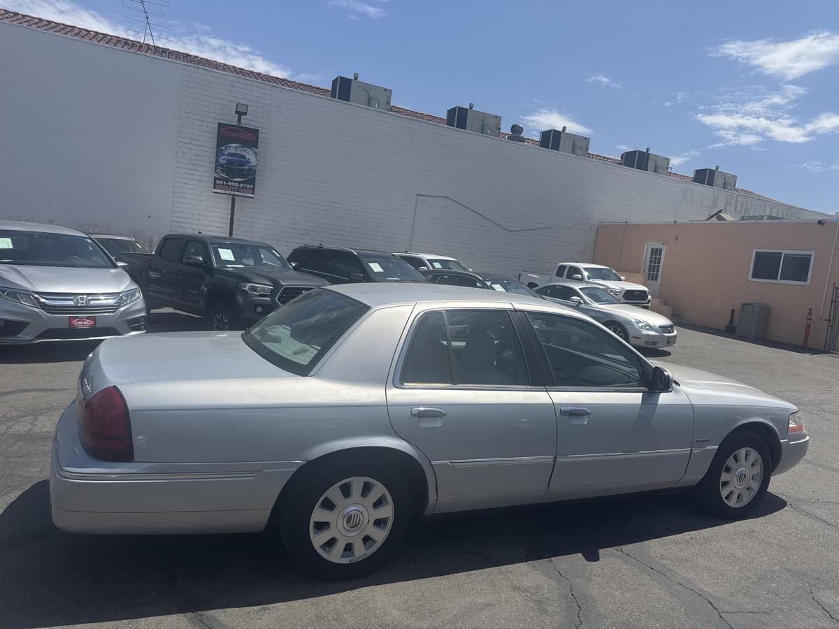 2003 Mercury Grand Marquis LS photo 9