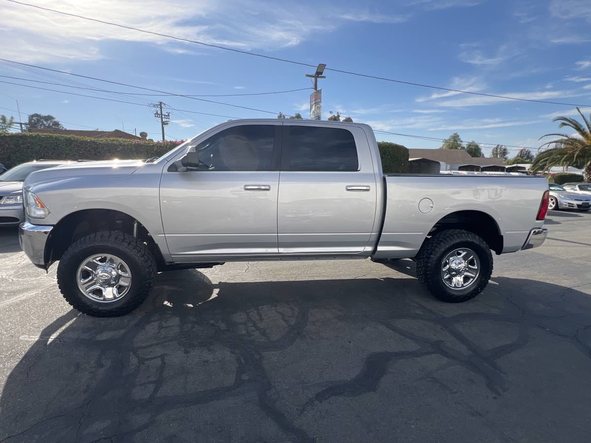 2017 Ram 2500 SLT photo 7