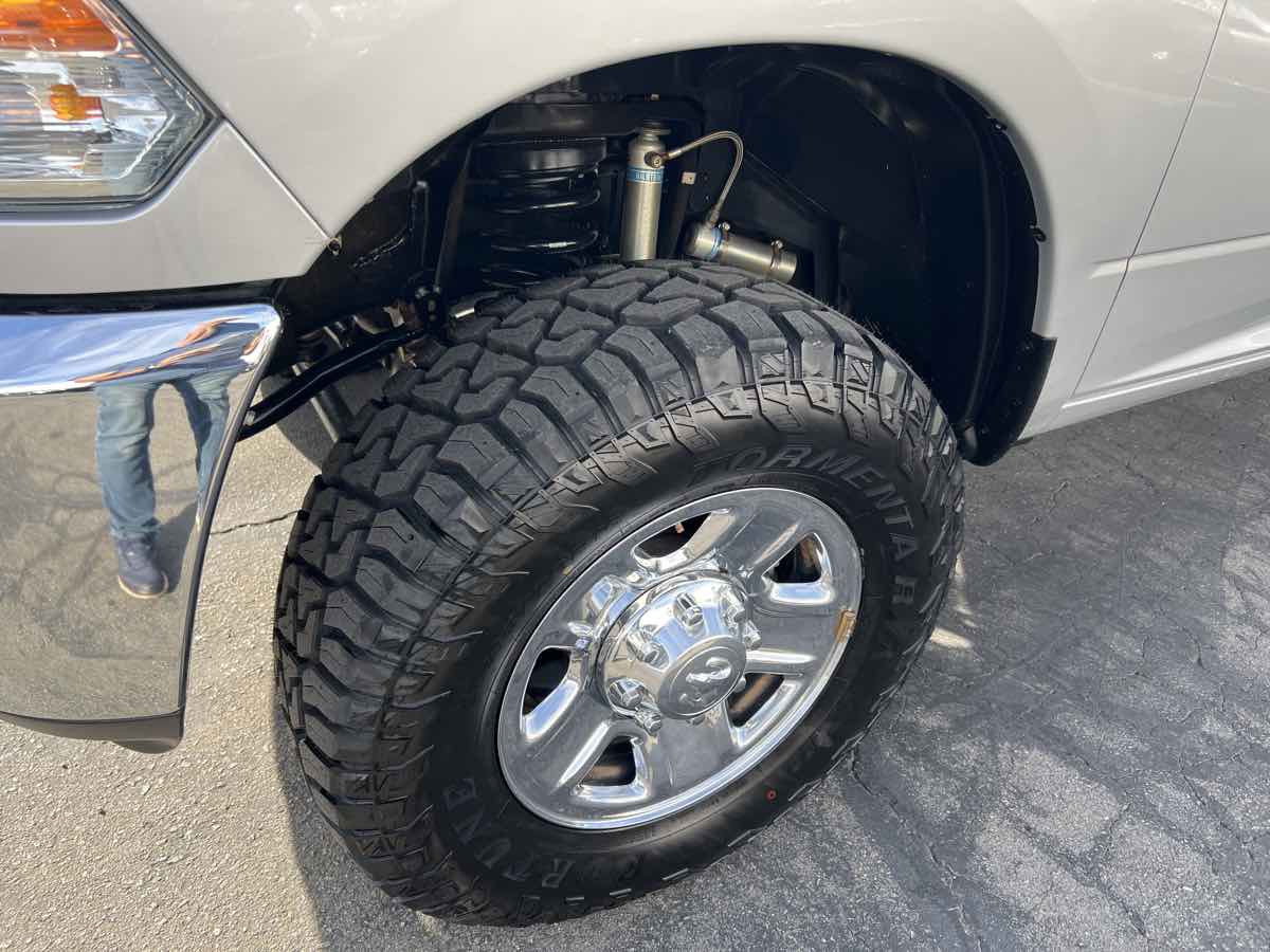2017 Ram 2500 SLT photo 8