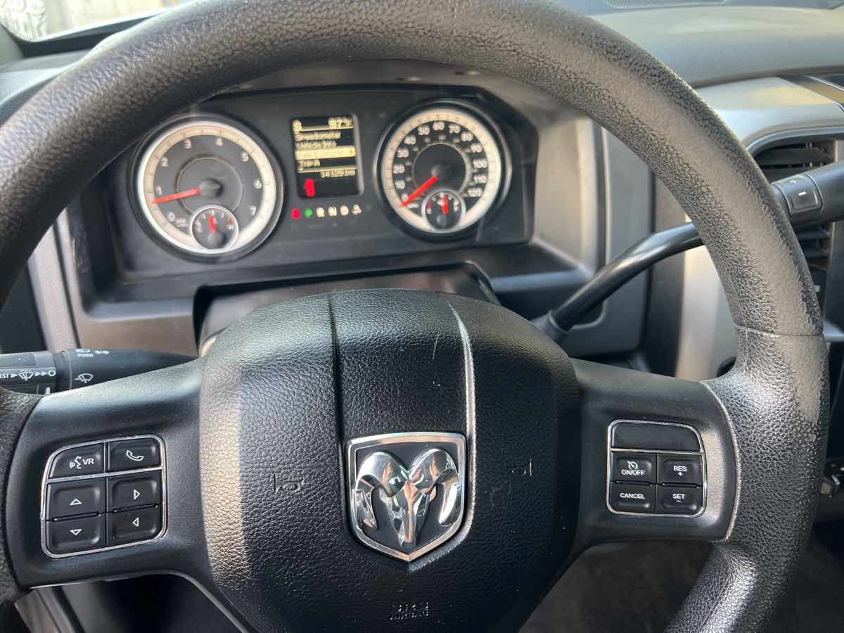 2017 Ram 2500 SLT photo 11