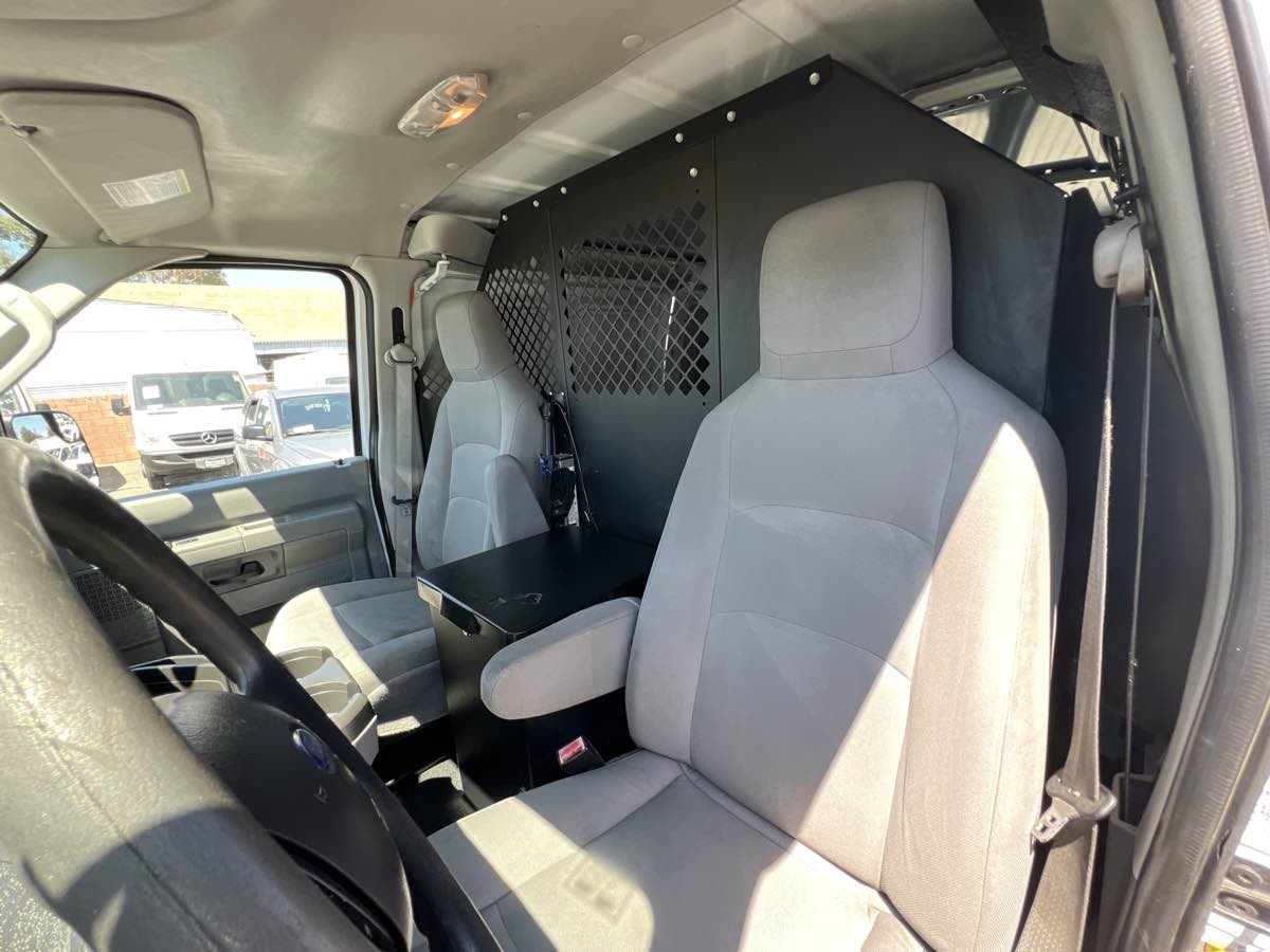 2013 Ford E-150 photo 9