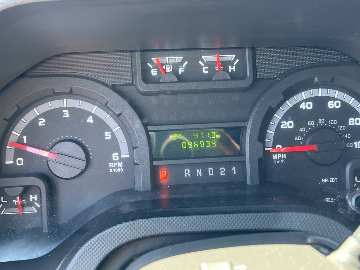 2013 Ford E-150 photo 10