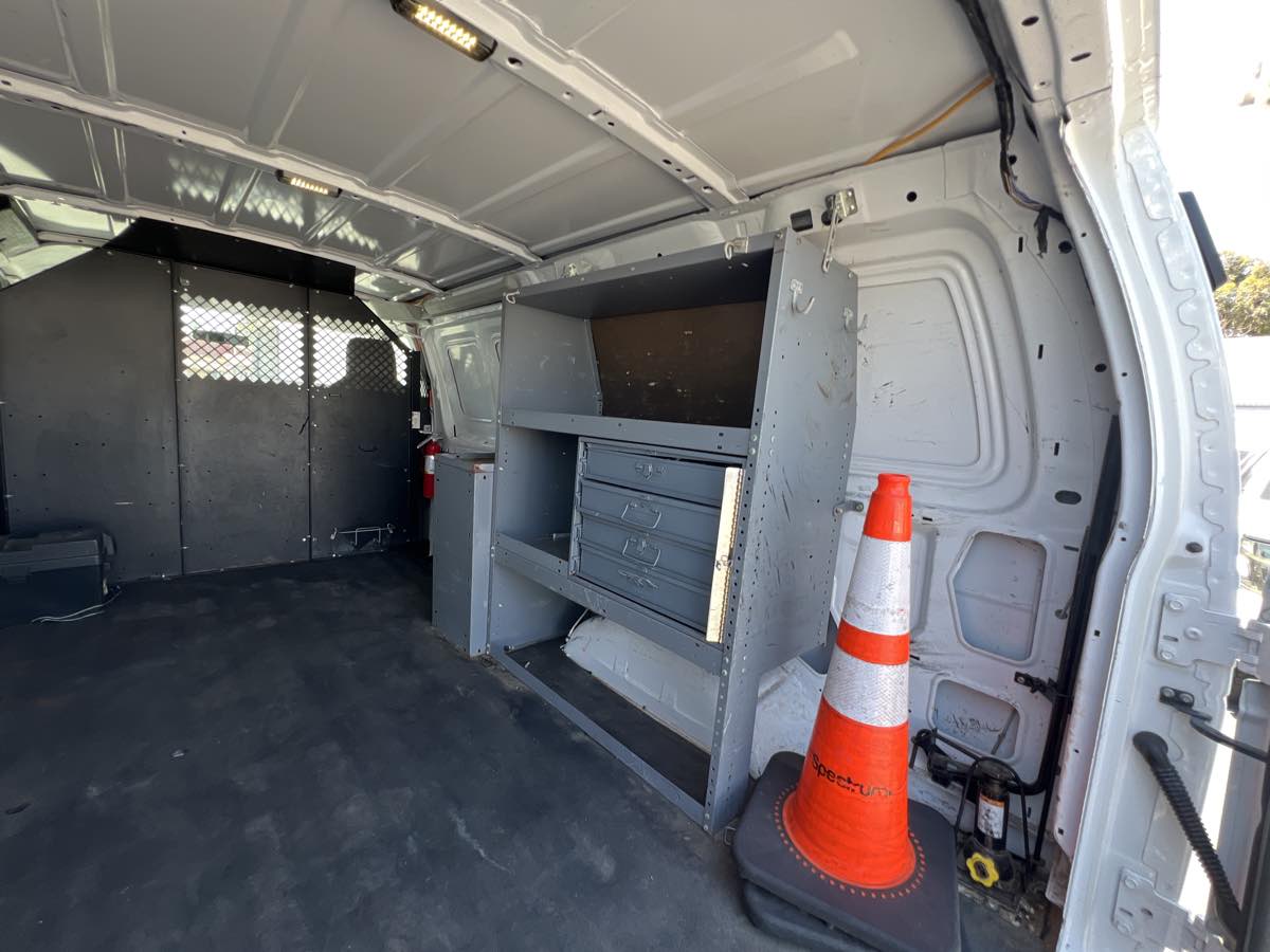 2013 Ford E-150 photo 16