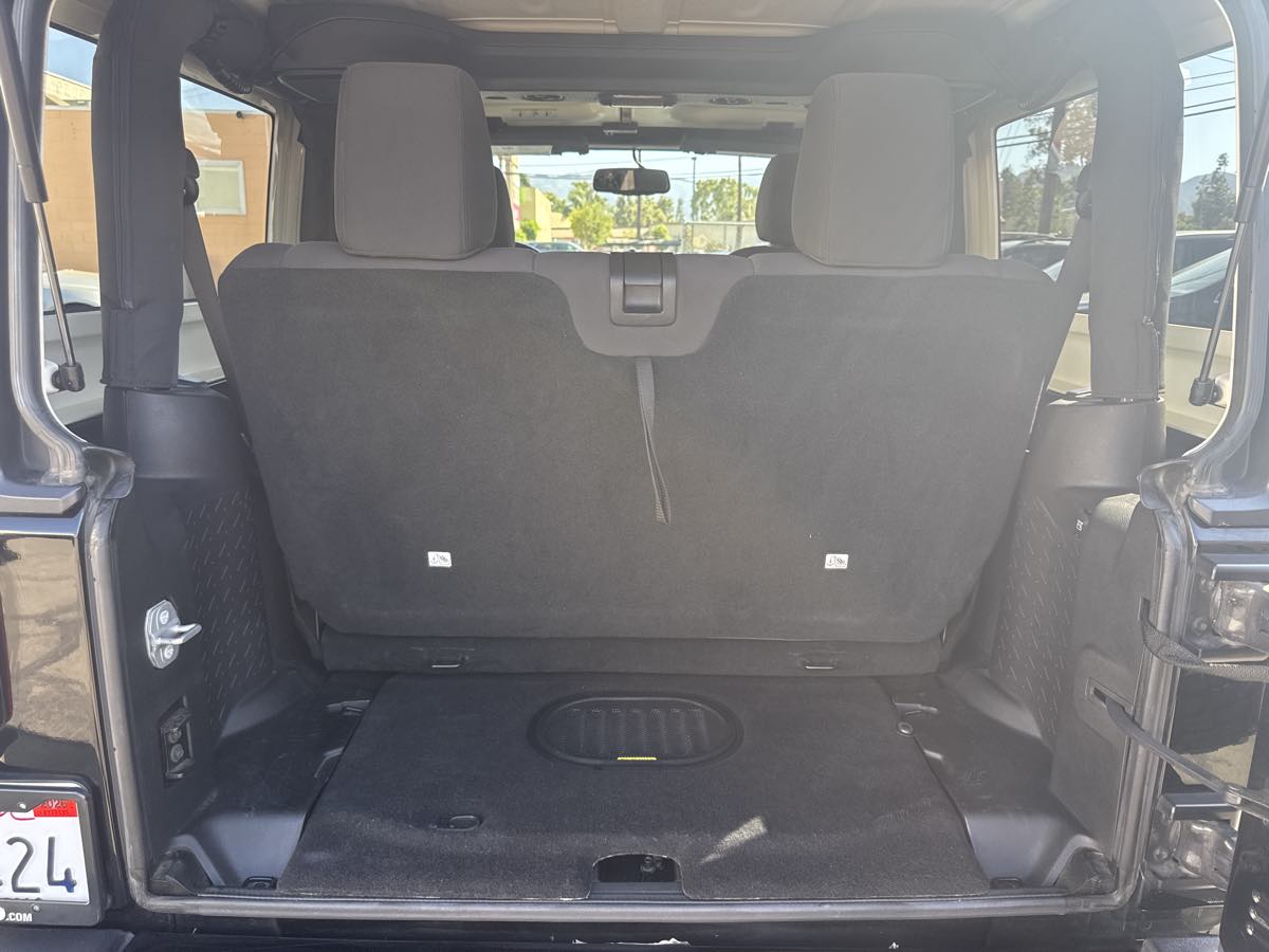 2015 Jeep Wrangler Willys Wheeler photo 8