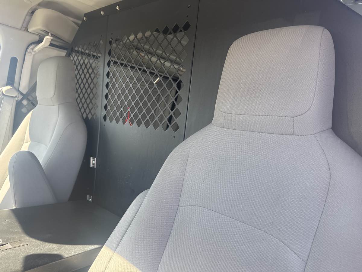 2013 Ford E-150 photo 8