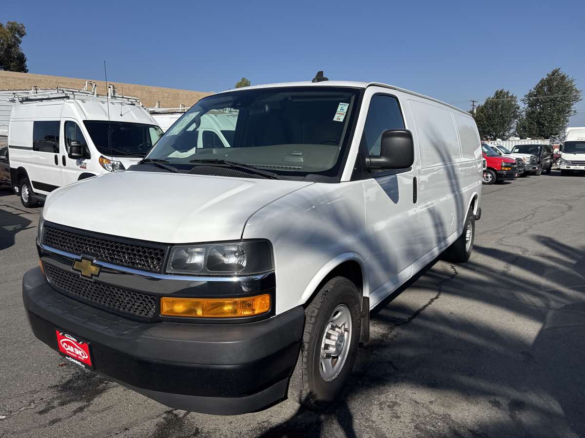 2019 Chevrolet Express Cargo Van photo 2
