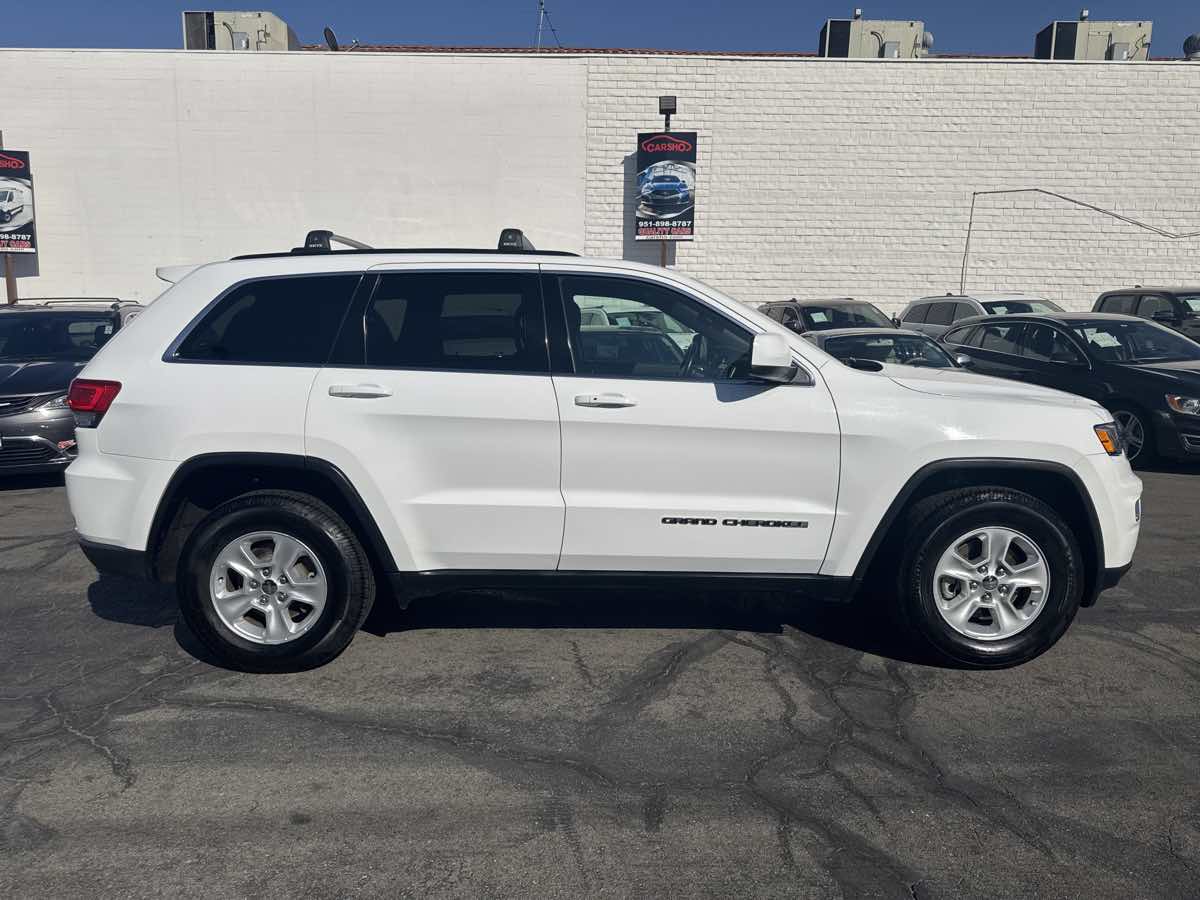 2017 Jeep Grand Cherokee Laredo photo 8