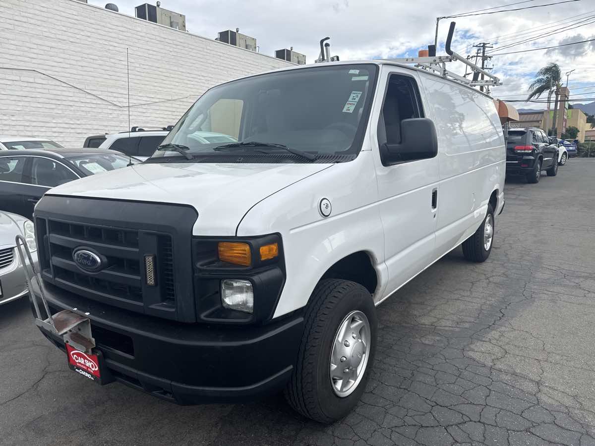 2013 Ford E-150 photo 3