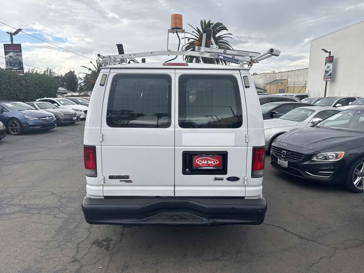 2013 Ford E-150 photo 5