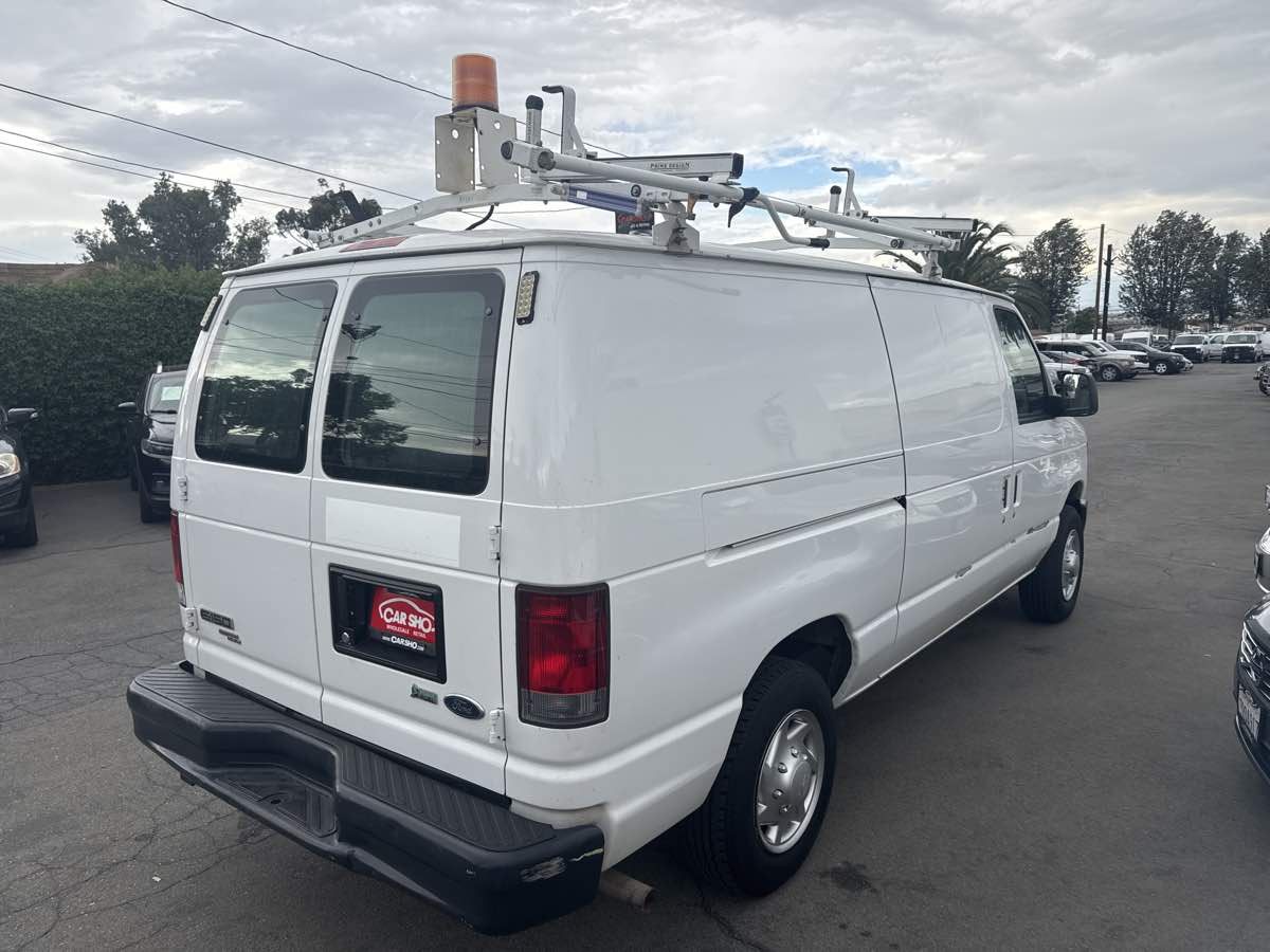 2013 Ford E-150 photo 6