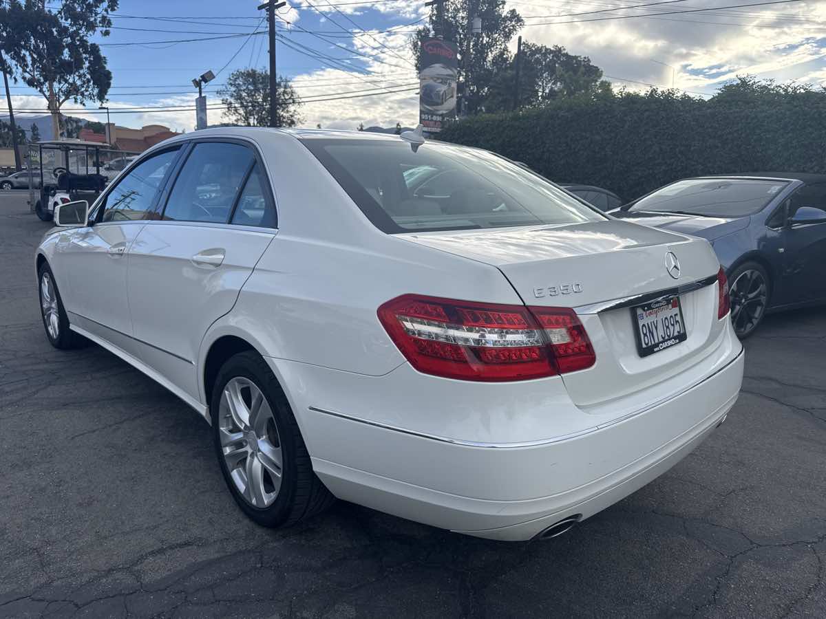 2011 Mercedes Benz E 350 Sport photo 5