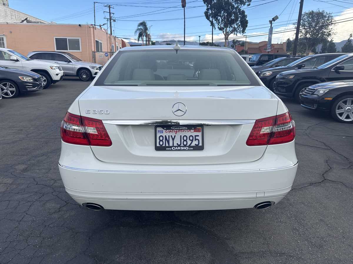 2011 Mercedes Benz E 350 Sport photo 6
