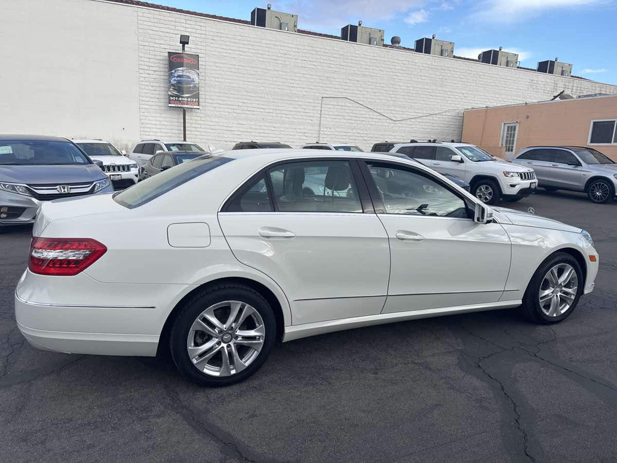 2011 Mercedes Benz E 350 Sport photo 8