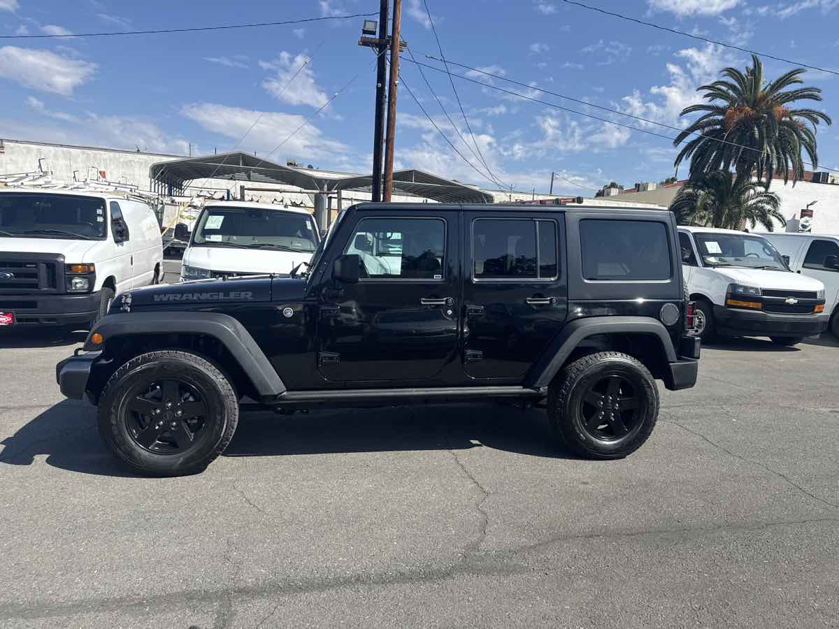 2016 Jeep Wrangler Unlimited Black Bear photo 2