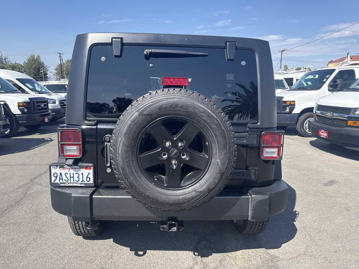 2016 Jeep Wrangler Unlimited Black Bear photo 4
