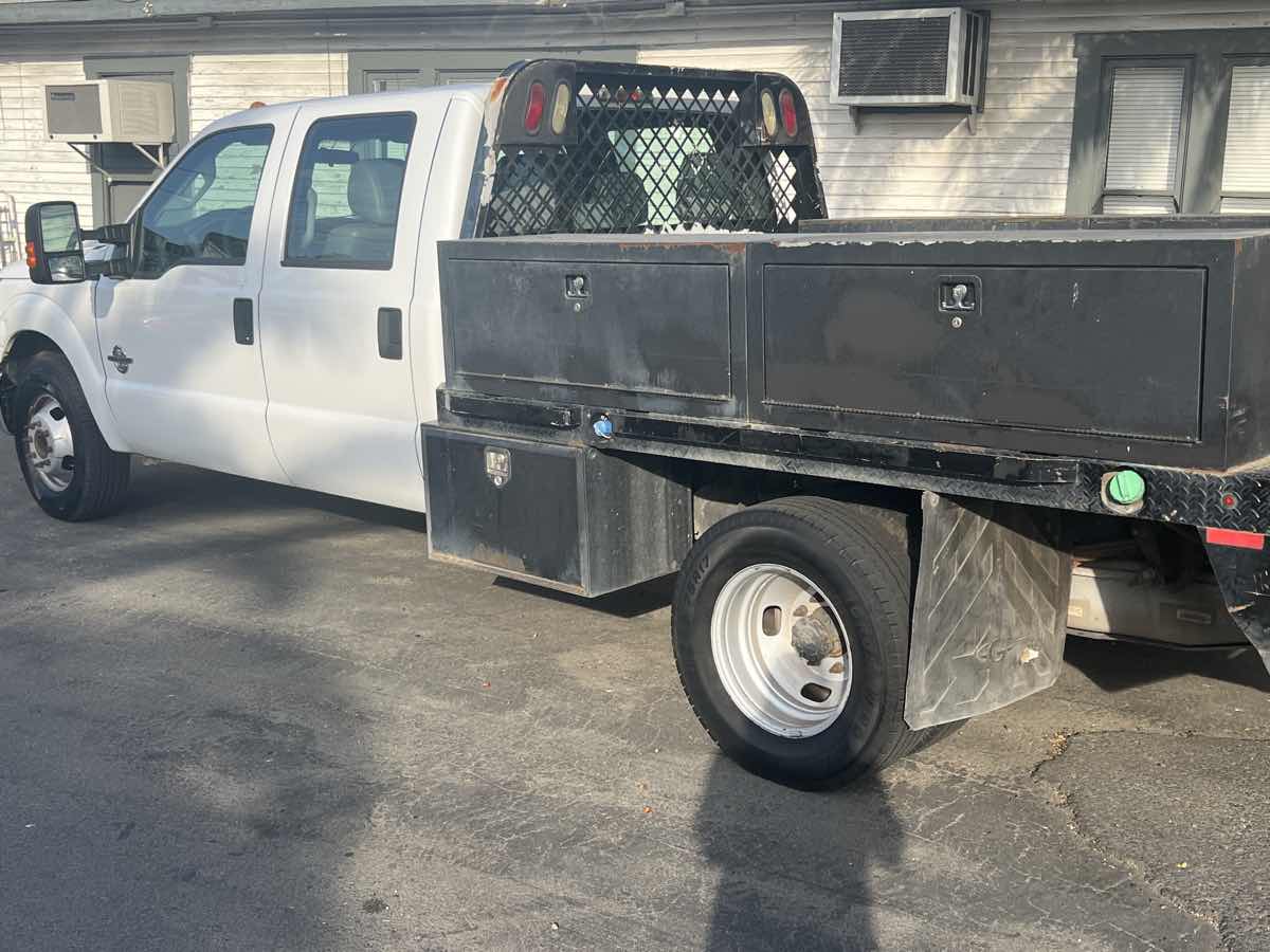 2014 Ford F-350 XL photo 2