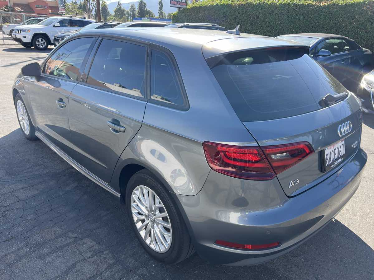 2016 Audi A3 E-tron Premium photo 4