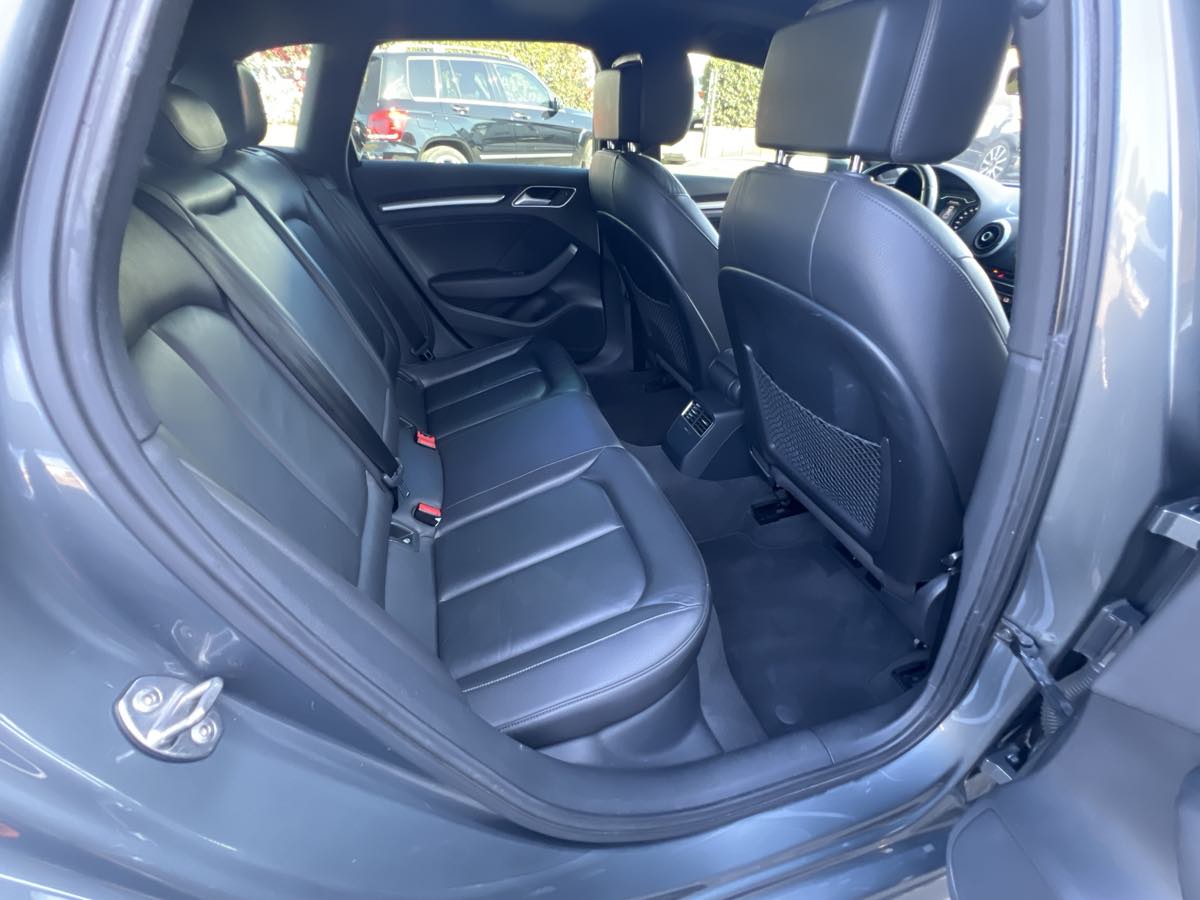 2016 Audi A3 E-tron Premium photo 18