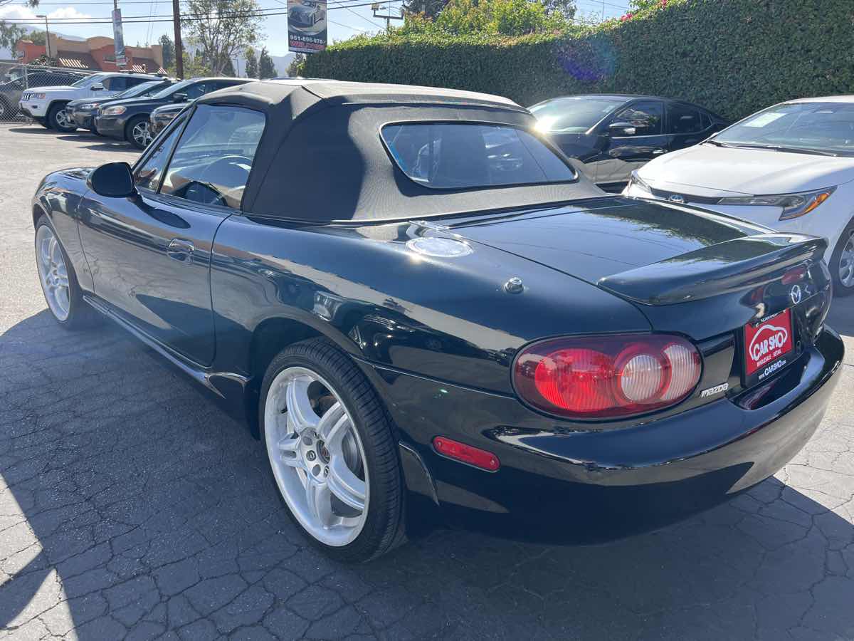 2003 Mazda MX-5 Miata Miata LS photo 4