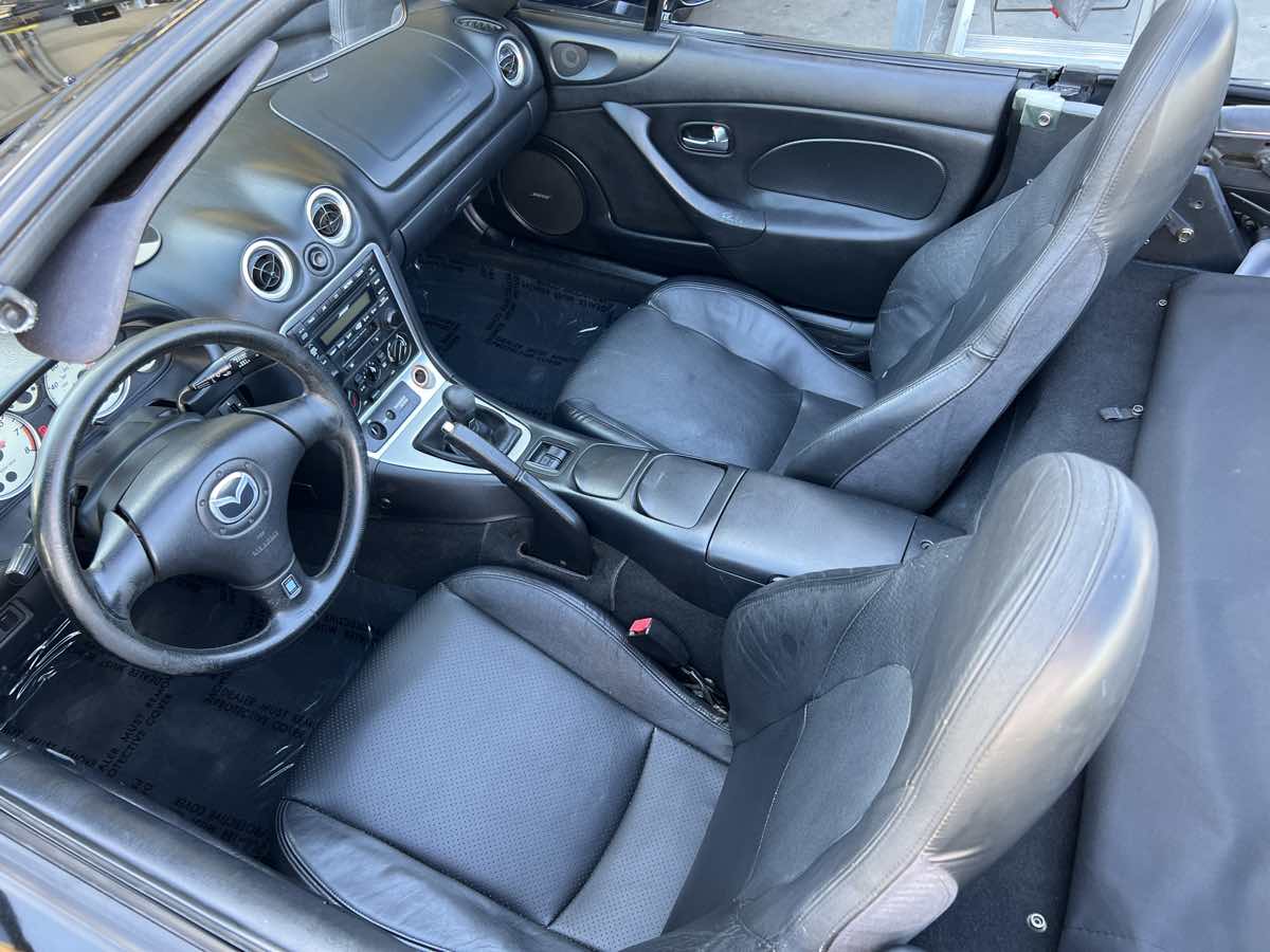 2003 Mazda MX-5 Miata Miata LS photo 13