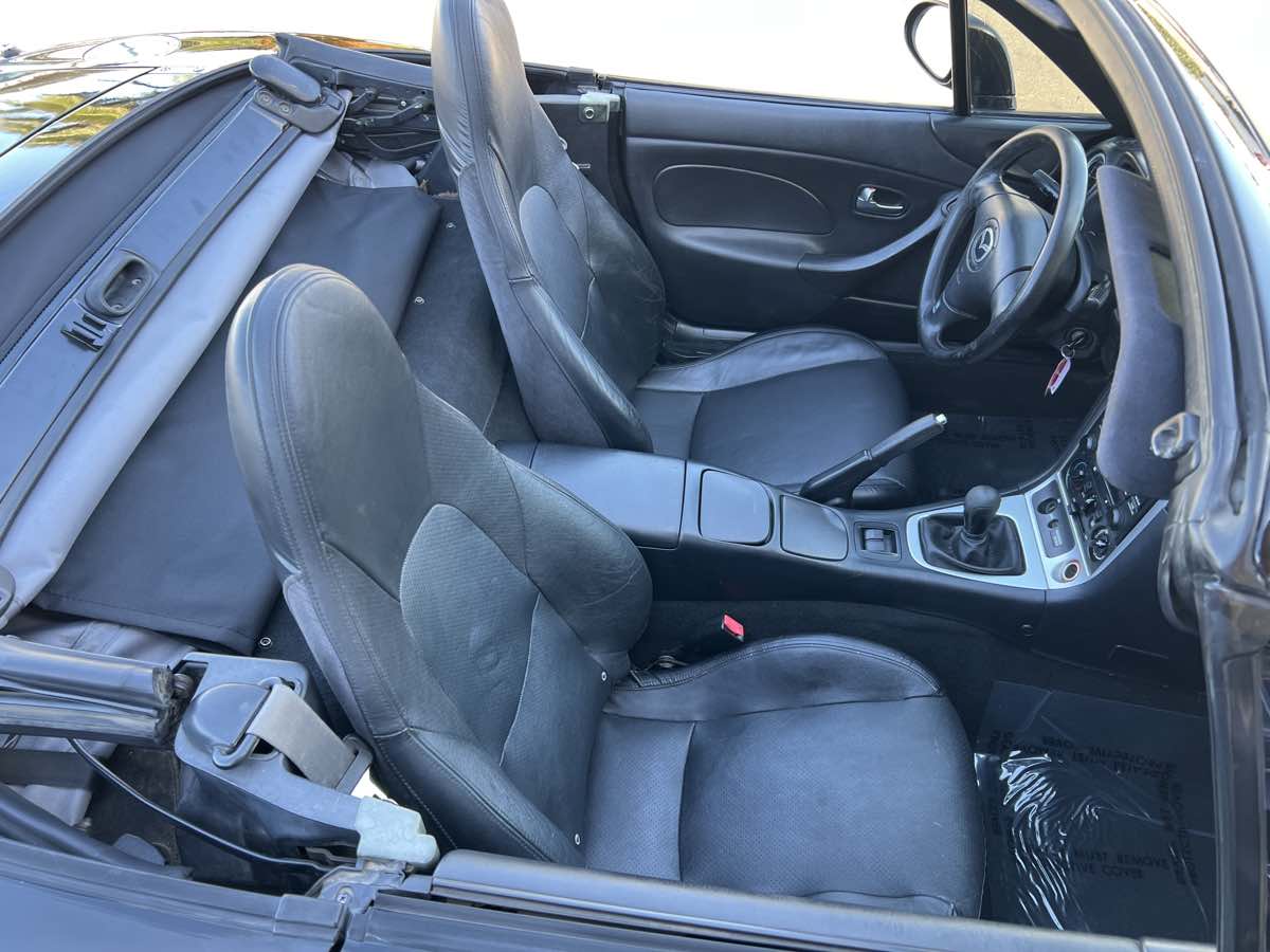 2003 Mazda MX-5 Miata Miata LS photo 14