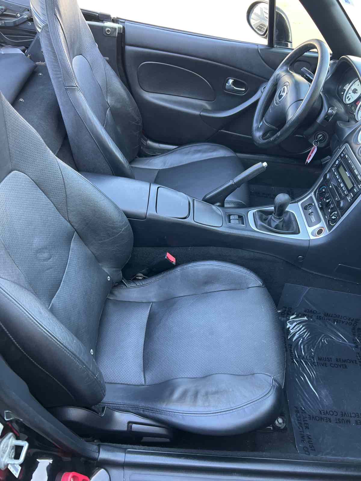 2003 Mazda MX-5 Miata Miata LS photo 15