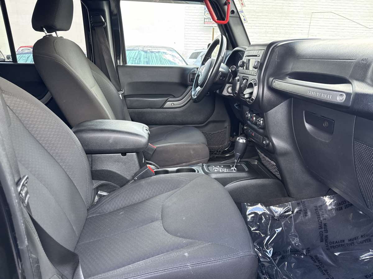 2018 Jeep Wrangler JK Unlimited Sport S - Photo 11